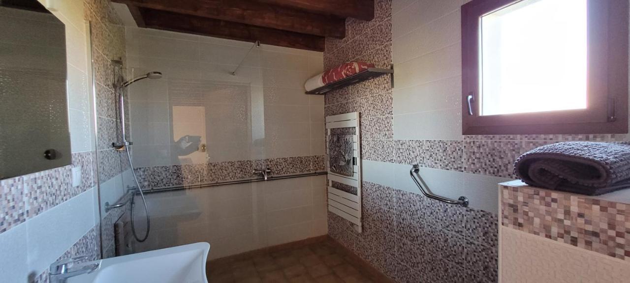 Les Grands Bois Villa Saint-Epain ภายนอก รูปภาพ